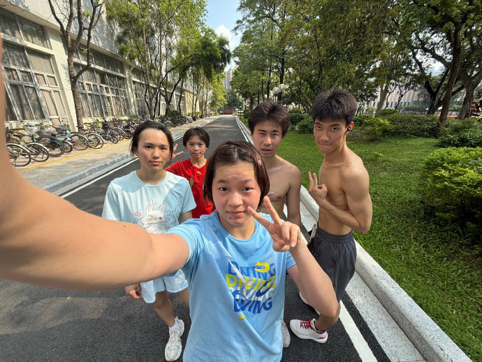 lJ, 和比赛